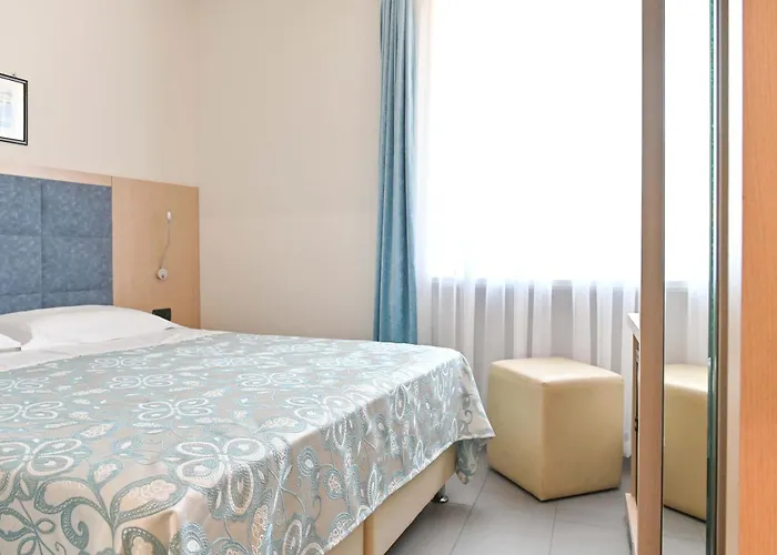 מלון Marco's קומו