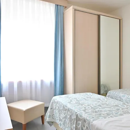 マルコス ホテル