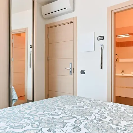 ホテル マルコス コモ