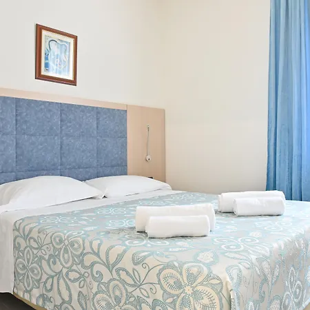 ホテル マルコス コモ