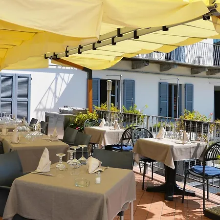 マルコス 3* コモ